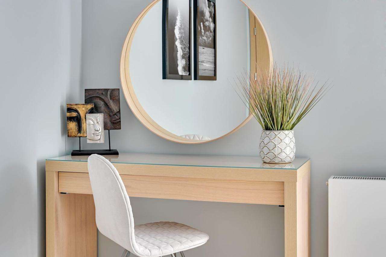 Tomorrow Land : Nadmorze Premium Apartment Gdansk Luaran gambar